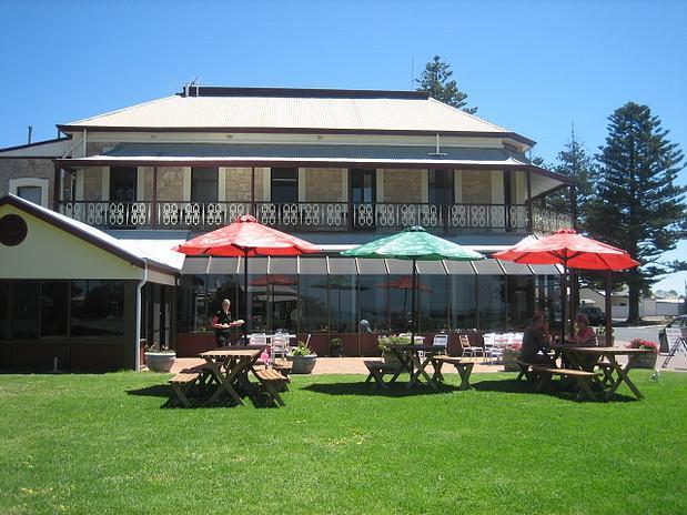 Bompas Boutique Hotel Beachport Exterior photo